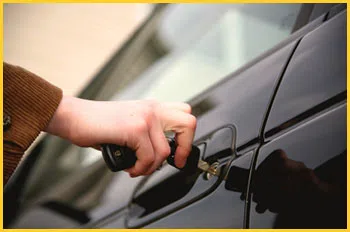 Exclusive Locksmith Service Wilmer, TX 972-755-4213 - 18-car-unlock